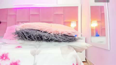 Daphne online show from 12.03.24