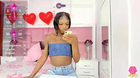 Daphne online show from 02.11.25