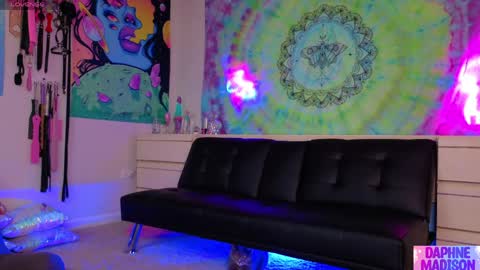 Daphne Madison online show from 04.08.26