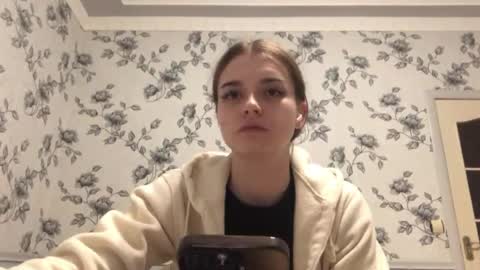 Emilia online show from 05.10.26