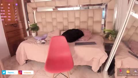 Daphne online show from 10.27.25