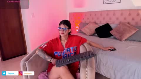 Daphne online show from 11.11.25