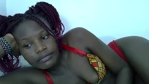 ESTHER online show from 03.04.25