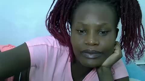 ESTHER online show from 03.05.25