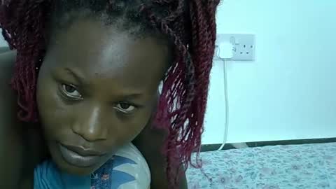 ESTHER online show from 03.07.25