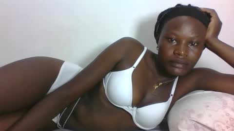 ESTHER online show from 01.13.26