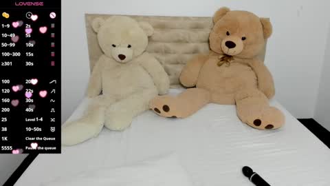 Snapshot of darciejane chatting on 12.28.24 Darcie online show from 12.28.24