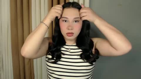 Snapshot of darcy_world chatting on 02.10.25 DARCY online show from 02.10.25