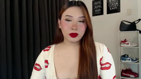 Snapshot of darcy_world chatting on 09.09.25 DARCY online show from 09.09.25