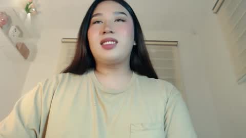 Snapshot of darcy_world chatting on 04.29.26 DARCY online show from 04.29.26