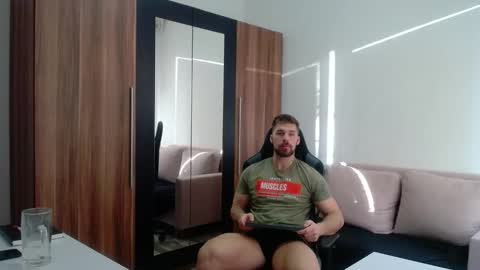 darius_94 online show from 04.04.26