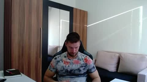 darius_94 online show from 04.30.26
