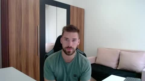 darius_94 online show from 06.02.26
