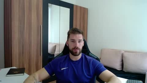 darius_94 online show from 06.13.26