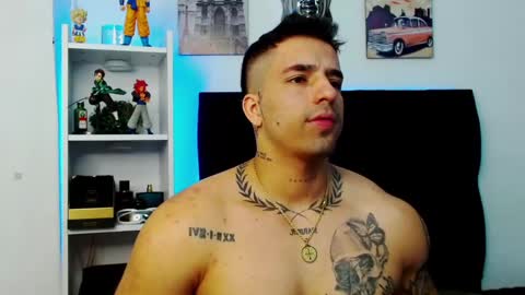 Snapshot of darius_phoenix chatting on 12.02.24 Darius Phoenix online show from 12.02.24