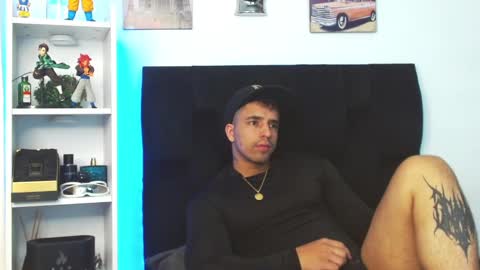 Snapshot of darius_phoenix chatting on 12.03.24 Darius Phoenix online show from 12.03.24