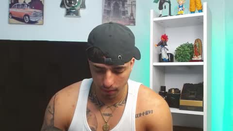 Snapshot of darius_phoenix chatting on 01.29.25 Darius Phoenix online show from 01.29.25