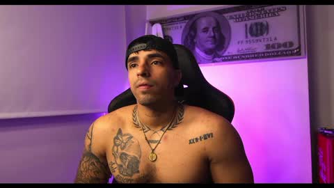 Snapshot of darius_phoenix chatting on 02.15.25 Darius Phoenix online show from 02.15.25