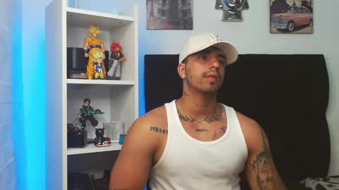 Snapshot of darius_phoenix chatting on 03.05.25 Darius Phoenix online show from 03.05.25