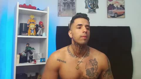 Snapshot of darius_phoenix chatting on 03.08.25 Darius Phoenix online show from 03.08.25