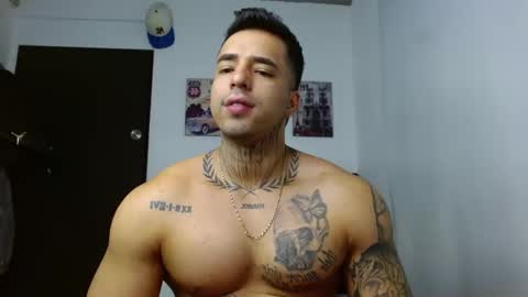 Snapshot of darius_phoenix chatting on 10.17.25 Darius Phoenix online show from 10.17.25