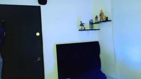 Snapshot of darius_phoenix chatting on 12.04.25 Darius Phoenix online show from 12.04.25