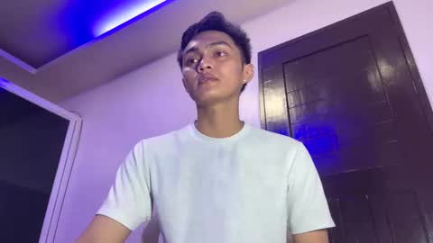 Snapshot of dark_angel69x chatting on 09.23.25 Guile online show from 09.23.25