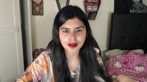 Snapshot of dark_angel_66 chatting on 01.27.25 Moony online show from 01.27.25