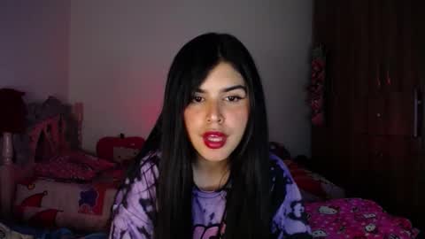 Snapshot of dark_angel_66 chatting on 11.06.25 Moony online show from 11.06.25