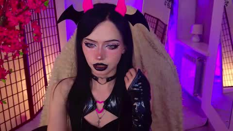 Snapshot of dark_diva chatting on 02.20.26 Diva online show from 02.20.26