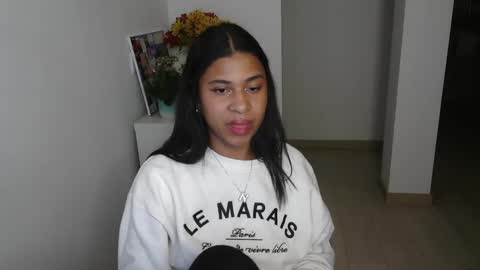 Snapshot of dark_enchantress_ chatting on 01.16.25 Sofia online show from 01.16.25