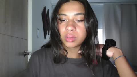 Snapshot of dark_enchantress_ chatting on 10.17.25 Sofia online show from 10.17.25