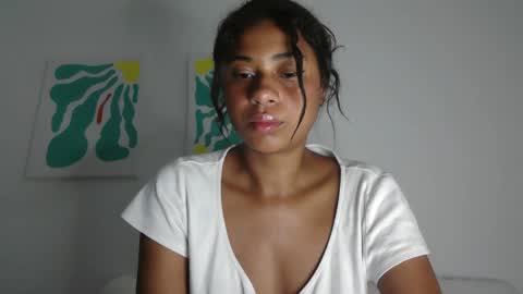 Snapshot of dark_enchantress_ chatting on 03.22.26 Sofia online show from 03.22.26