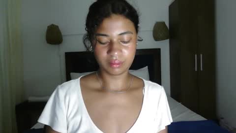 Snapshot of dark_enchantress_ chatting on 03.28.26 Sofia online show from 03.28.26