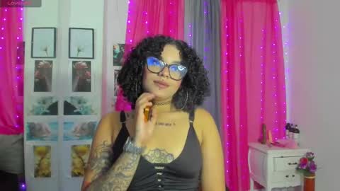 Snapshot of dark_flama chatting on 10.15.25 dark_flama online show from 10.15.25