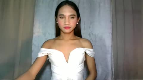 Snapshot of dark_hurohuro19 chatting on 12.23.24 LIANNA online show from 12.23.24