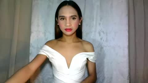 Snapshot of dark_hurohuro19 chatting on 12.25.24 LIANNA online show from 12.25.24