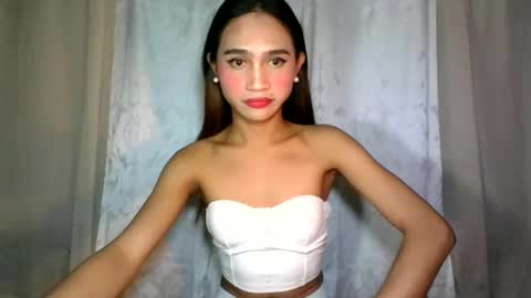 Snapshot of dark_hurohuro19 chatting on 01.13.25 LIANNA online show from 01.13.25