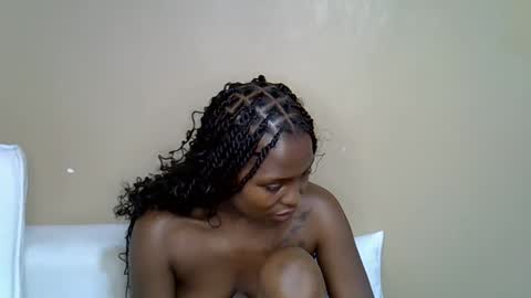 Snapshot of dark_lovly chatting on 03.09.26 dark_lovly online show from 03.09.26