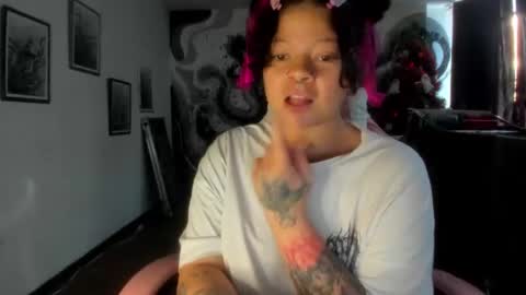 Snapshot of dark_miau chatting on 11.30.25 miau online show from 11.30.25