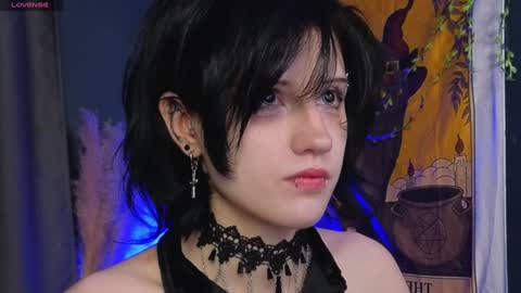 Snapshot of dark_vamp_ chatting on 12.06.24 Vamp  online show from 12.06.24