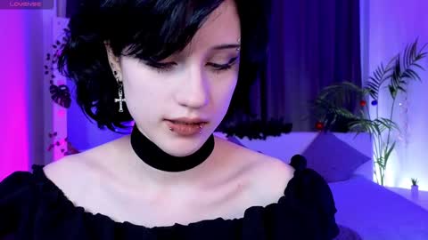 Snapshot of dark_vamp_ chatting on 12.25.24 Vamp  online show from 12.25.24