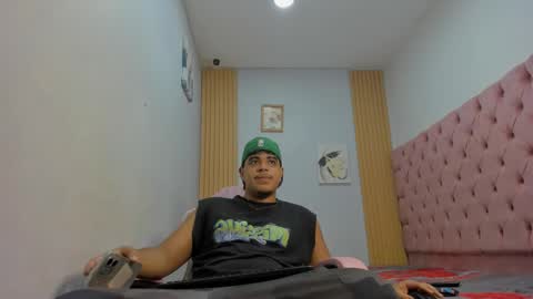 darkalphax01 online show from 12.19.25