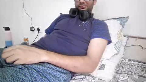Snapshot of darkbud03 chatting on 07.29.26 just a guy online show from 07.29.26