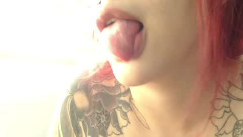 Snapshot of darkcouple_666 chatting on 12.06.24 online show from 12.06.24