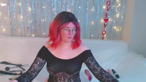 Snapshot of darkheto chatting on 01.09.25 Kelly online show from 01.09.25