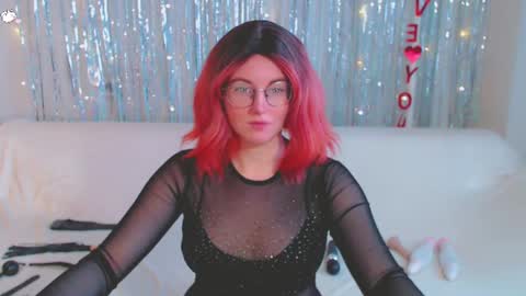 Snapshot of darkheto chatting on 02.07.25 Kelly online show from 02.07.25