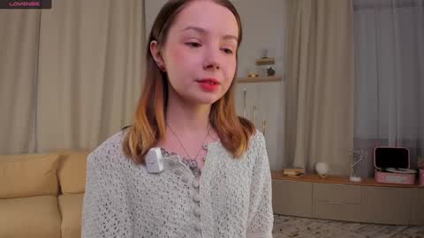 Snapshot of darklycurious chatting on 11.08.25 Elizabeth online show from 11.08.25