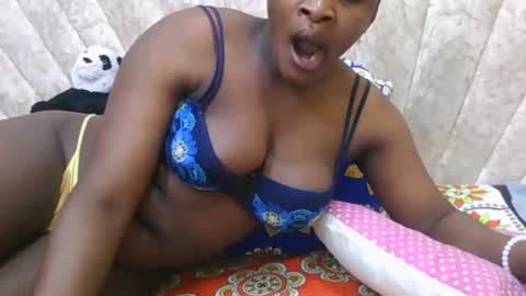 Snapshot of darknipples2 chatting on 12.04.25 SHANICE online show from 12.04.25