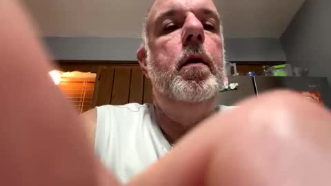 darknite083072 online show from 11.20.25